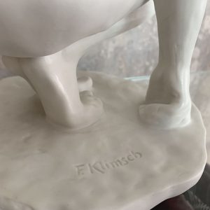 Frauen-Skulptur, Signatur Fritz Klimsch