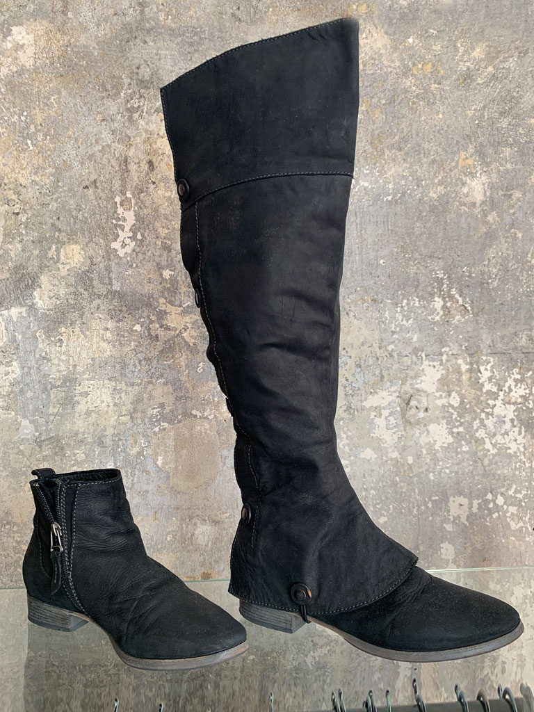 Stiefel und Schuh in einem, schwarz Größe 39